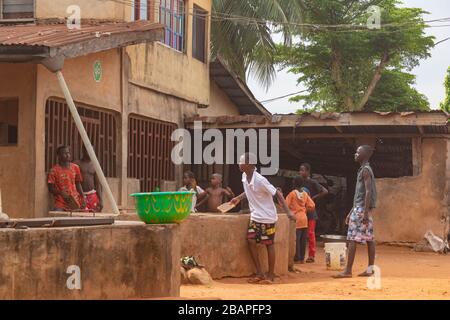 Il virus Conora, noto anche come COVID19, causa la quarantena in paesi africani come la Nigeria Foto Stock