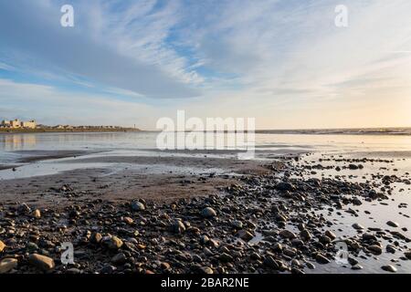 Una spiaggia quasi deserta sulla Fylde Coast, Lancashire, Regno Unito Foto Stock