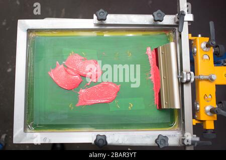 Stampa serigrafica. Serigrafia. Colori e tessuti. Foto Stock