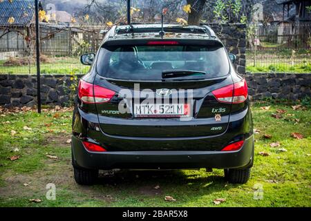 Hyundai Tucson - IX 35 4wd, SUV 4x4, auto fuoristrada. Cerchi in lega, tettuccio apribile panoramico. Telecamera retromarcia, cambio automatico, sensori di parcheggio - isolati in s. Foto Stock