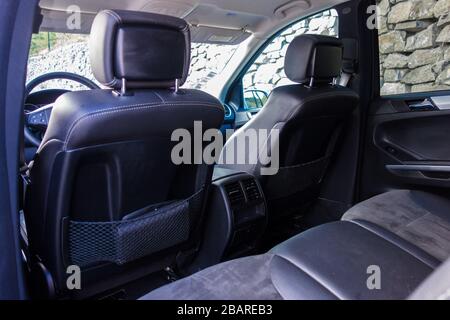 Cluj-Napoca, Romania - 21 luglio 2018 : Mercedes-Benz ML-Class ML500 SUV test drive on. Equipaggiamento Avantgarde, interni in pelle, cambio automatico, foto Foto Stock