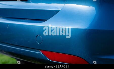 Paraurti posteriore per auto con sensori di parcheggio e fendinebbia Foto Stock