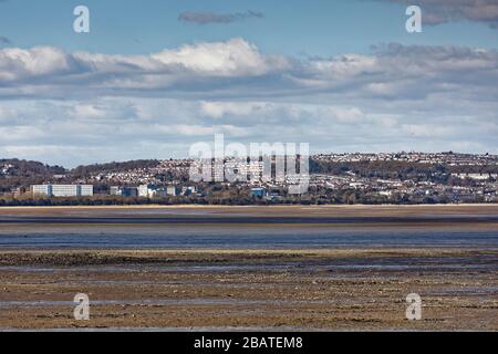 Swansea Bay visto dal villaggio di Mumbles, Galles, Regno Unito. Domenica 29 Marzo 2020 Foto Stock