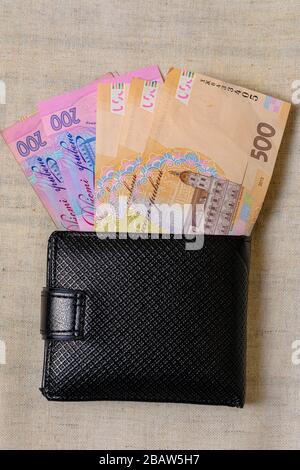 Banconote ucraine in tagli da 500, 200 e 100 hryvnia. Foto Stock