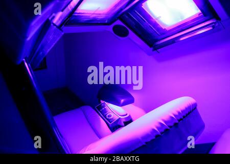 solarium con lampade solari Foto Stock