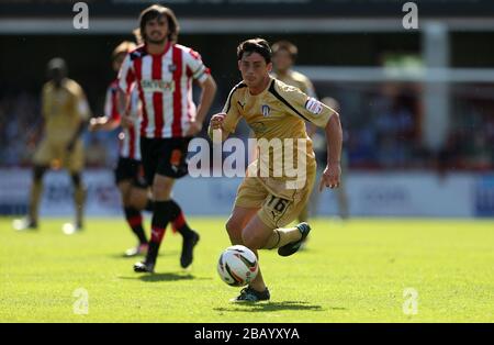 Ian Henderson di Colchester United in azione Foto Stock