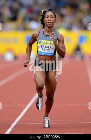 Jamaica's Shelly-Ann Fraser-Pryce in azione durante la semifinale 100m Foto Stock