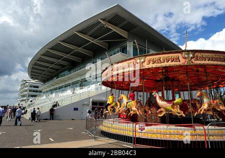 La giostra all'ippodromo di Epsom Downs Foto Stock