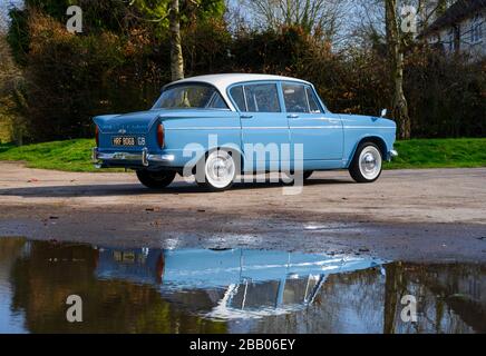 1964 Hillman Super Minx classica berlina familiare britannica Foto Stock