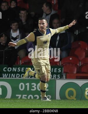 Ross McCormack del Leeds United celebra il punteggio dell'obiettivo 2nd della sua squadra Foto Stock