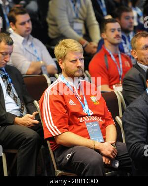 Partecipanti durante il secondo giorno del Rugby Expo 2013 al Twickenham Stadium Foto Stock