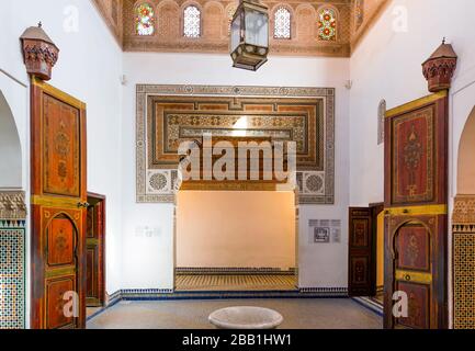 Marrakech, Marocco - 6 novembre 2019: L'interno del palazzo Bahia Foto Stock