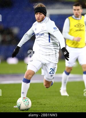 Tom Davies di Everton durante il pre-match si riscalda prima dell'inizio della partita Foto Stock