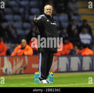 Martin Jol, manager di Fulham, durante il gioco contro Leicester City. Foto Stock