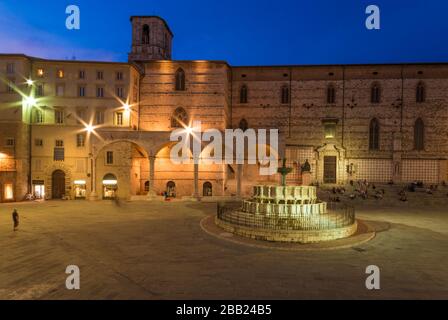 Perugia (Umbria) - la splendida città medievale, capitale dell'Umbria, centro Italia. Qui una vista del centro storico artistico. Foto Stock