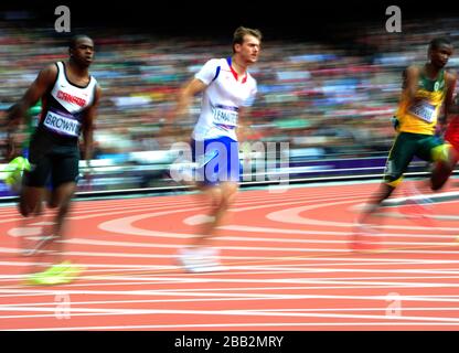 Christophe Lemaitre (2nd a sinistra) in Francia compete nella 200m rotonda maschile, Heat Two allo Stadio Olimpico di Londra Foto Stock