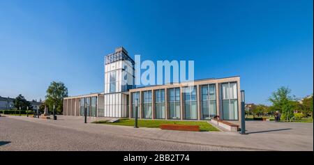 Municipio sulla Piazza della libertà. Zdunska Wola, Lodz Voivodato, Polonia. Foto Stock