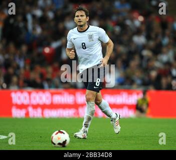 Frank Lampard in Inghilterra in azione contro la Moldavia. Foto Stock