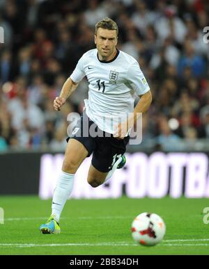 L'inglese Rickie Lambert in azione contro la Moldavia. Foto Stock