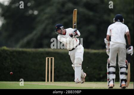 Jordan Clark del Lancashire battendo durante la seconda finale del campionato XI al Radlett Cricket Club Foto Stock