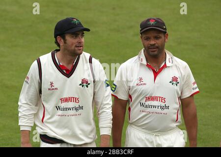 Stephen Parry del Lancashire (a sinistra) e Ashwell Prince Foto Stock