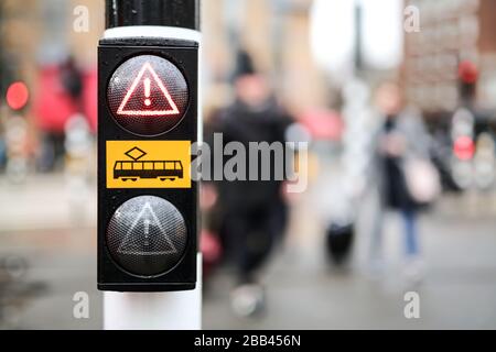 Segnale del tram Crossing Light ad Amsterdam Foto Stock