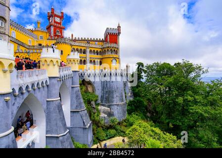 Palazzo pena, un castello romanticista a Sintra, Portogallo Foto Stock