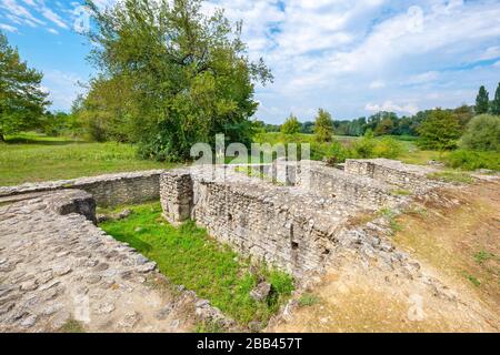 Rovina dell'antico Teatro Romano nel sito archeologico di Dion. PIERIA, Macedonia, Grecia Foto Stock