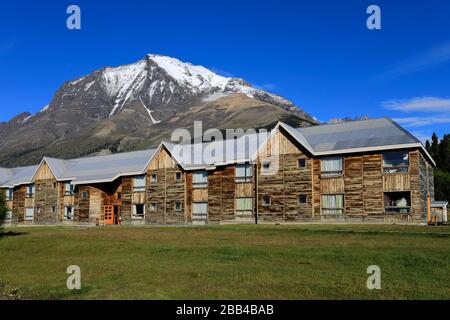 L'Hotel Las Torres Patagonia, Parco Nazionale Torres del Paine, Regione Magallanes, Patagonia, Cile, Sud America Foto Stock