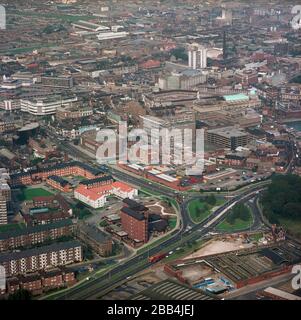 Una fotografia aerea del centro città di Hull, nel 1985, East Yorkshire, Northern England, UK Foto Stock