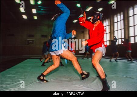 Mosca, URSS, agosto 1990; KGB Higher College Martial Arts training. Foto Stock