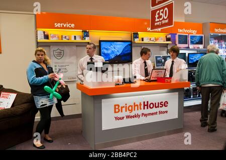 BrightHouse Stores, UK, 30th marzo 2020 rivenditore di locazione a proprio nome, BrightHouse ha presentato domanda di amministrazione, dopo una serie di richieste di risarcimento e le restrizioni contro il virus Conravirus sui dettaglianti che forzano la chiusura dei negozi. Immagine del file dalle aperture del punto vendita Foto Stock