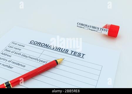Concetto di test del sangue con coronavirus 2019-nCoV. Foto Stock