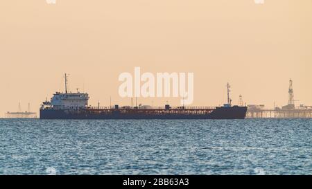 Petroliera in alto mare Foto Stock