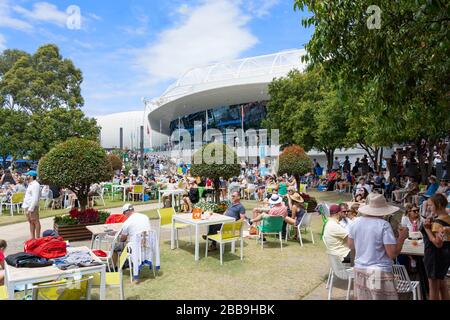 Garden Square e Rod Laver Arena al torneo di tennis Melbourne Open 2020, City Central, Melbourne, Victoria, Australia Foto Stock