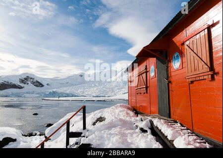 Almirante Brown stazione argentina, Paradise Bay, Antartide. Foto Stock