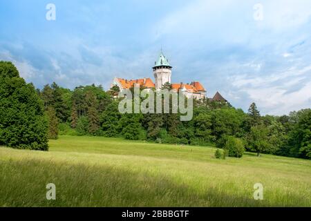 Vista del castello di Smolenice, costruito nel 15th secolo in piccoli Carpazi (SLOVACCHIA) Foto Stock