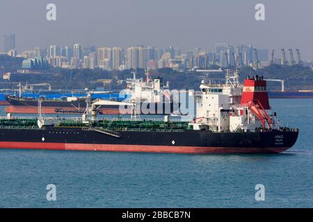 Navi ancorate nel porto di Singapore, Sinagapore, Asia Foto Stock