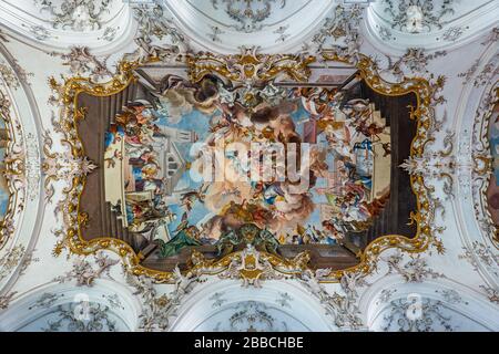 Interno della chiesa barocca di Marienmuenster, Diessen, Ammersee, Baviera, Germania Foto Stock