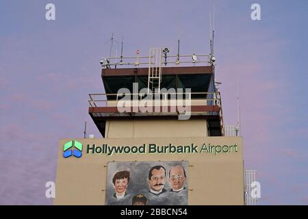 Vista generale dell'Aeroporto di Hollywood Burbank (BUR) a Burbank, California, domenica 19 gennaio 2020, in mezzo alla pandemia globale di coronavirus COVID-19. L'aeroporto, di proprietà della Burbank-Glendale-Pasadena Airport Authority e gestito dalla TBI Airport Management, Inc., è stato anche conosciuto come United Airport (1930-1934), Union Air Terminal (1934-1940), Lockheed Air Terminal (1940-1967), Hollywood-Burbank Airport (1967-1978), Burbank-Glendale-Pasadena Airport (1978-2003), Bob Hope (2003), nome legale, 2003) E l'aeroporto di Hollywood Burbank (dal 2016, nome del marchio). (Foto di IOS/Espa-IMA Foto Stock