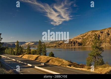 Interstate 84 Freeway presso la Columbia River Gorge, vicino a Rowana, Oregon, Stati Uniti Foto Stock