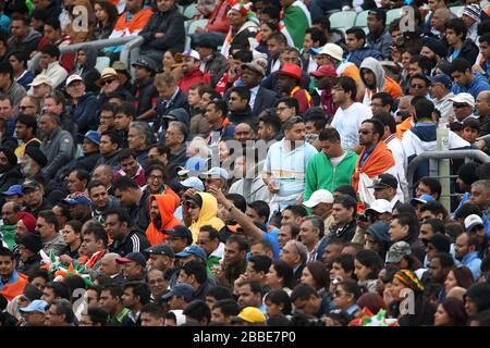 Fan dell'India negli stand al Kia Oval Foto Stock