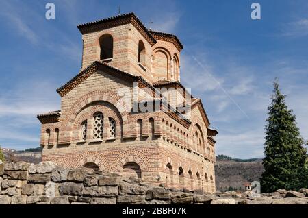 Antica chiesa storica di San Dimitar di Solun nel quartiere di Assens Veliko Tarnovo Bulgaria Foto Stock