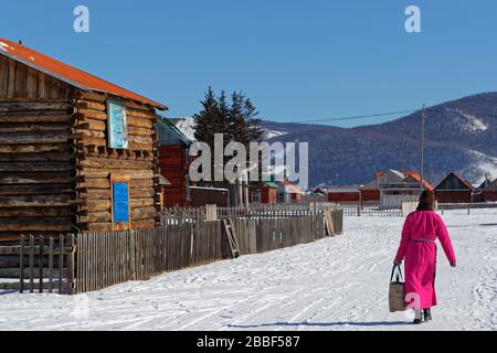 RenchinLKHUMBE, MONGOLIA, 3 marzo 2020 : Renchinlkhobbe è un villaggio della fine del mondo, uno dei più settentrionali e isolati in Mongolia. Foto Stock