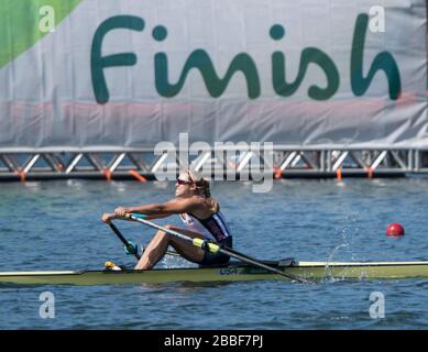 Rio de Janeiro. BRASILE Donna singola finale. Medaglia d'argento, PIETRA Gevvie. Regata olimpica di falciatura 2016. Lagoa Stadium, Copacabana, "Olympic Summer Games" Rodrigo de Freitas Lagoon, Lagoa. Ora locale 10:52:16 Sabato 13/08/2016 [credito obbligatorio; Peter SPURRIER/Intersport Images] Foto Stock