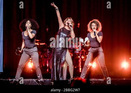 Copenaghen, Danimarca. 14th, ottobre 2018. La cantante e cantautrice canadese Shania Twain si esibisce in un concerto dal vivo alla Royal Arena di Copenhagen. (Photo credit: Gonzales Photo - Lasse Lagoni). Foto Stock