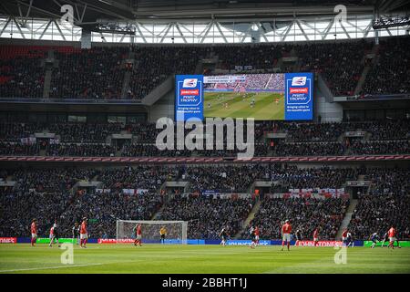 Vista generale della finale del Johnstone's Paint Trophy tra Crewe Alexandra e Southend United Foto Stock