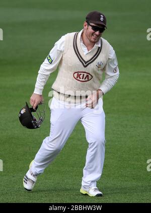 Il capitano Graeme Smith del Surrey nel campo durante il gioco contro Somerset Foto Stock