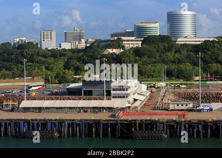 Lo Skyline di Darwin & Fort Hill Wharf, Territori del Nord, Australia Foto Stock