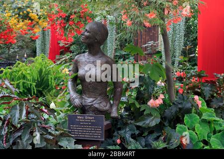 Statua di Mary Gilbert, Fitzroy Gardens Conservatory, Melbourne, Victoria, Australia Foto Stock